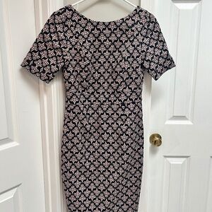 Biden Talia Black Shift Dress Size 4 NWT